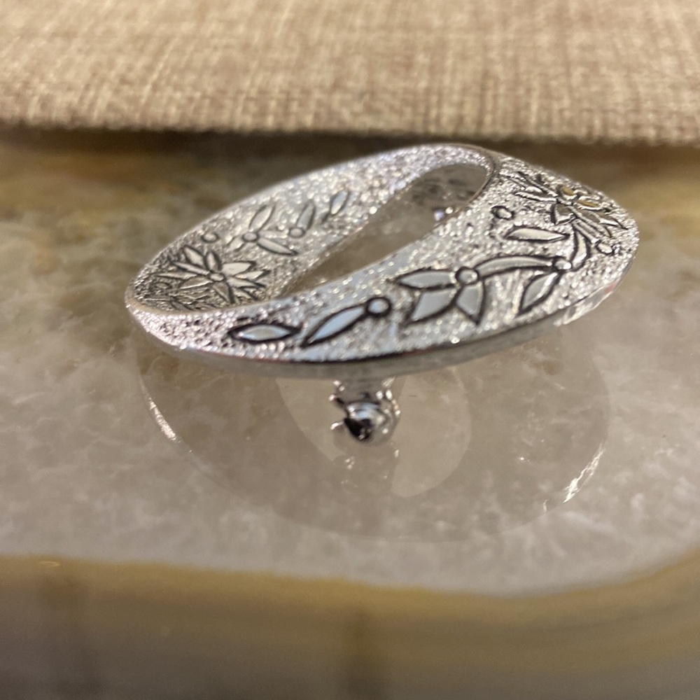 Vintage Emmons silver flower brooch 2” - Picture 10 of 12